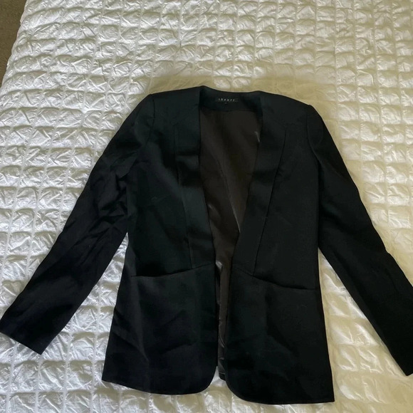 Theory black wool blend collarless Medora Hydric blazer - Picture 3 of 11